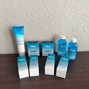 Disney Resorts Sea Salt‎ Body Lotion Bath Soap Shower Wash Vanity Kit Shower Cap